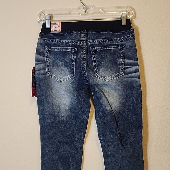 Wall Flower stonewash slim pullon Jeans - Picture 5 of 9